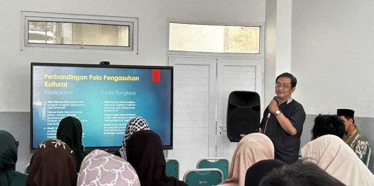 Komite SMP Islam Sultan Agung 1 Semarang Gelar Parenting, Bekali Orang Tua dalam Mempersiapkan Kemandirian Anak